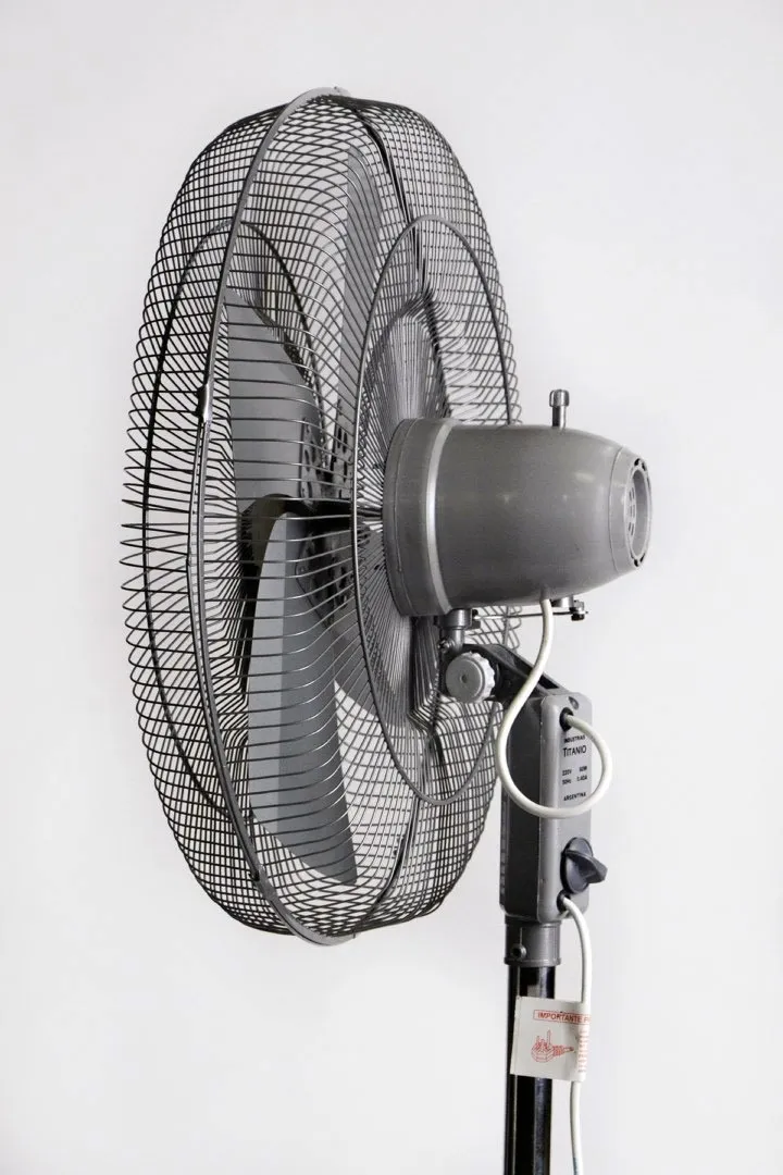 ventilador de pie 16″ titanio chapa ventilador de pie 16″ titanio chapa